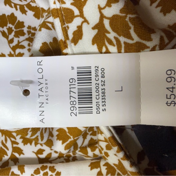 NWT Ann Taylor Brown and White Off Shoulder career Blouse size L - Picture 8 of 8